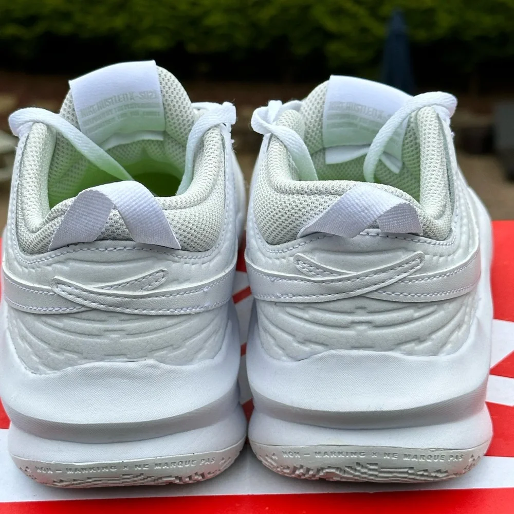 NEW Nike All White Team Hustle D 10 - Youth Size 6.5 (also fits Womens 8)